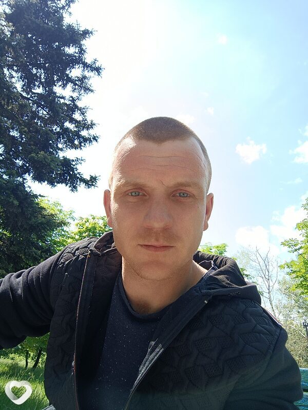 Павел, 32, Торезе — анкета №1375888