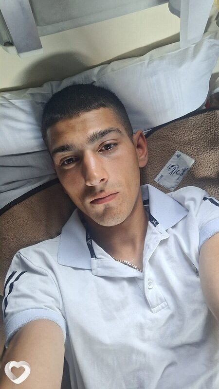 Артем, 25, Омске — анкета №1375898