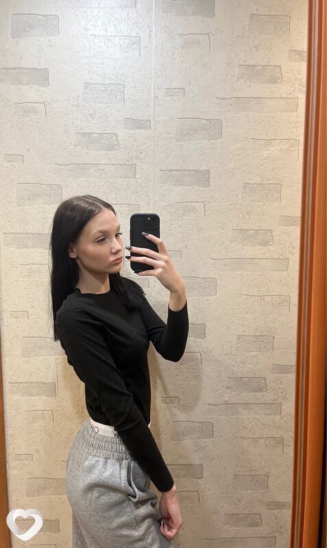 Ксюша, 20, Екатеринбурге — анкета №1381308