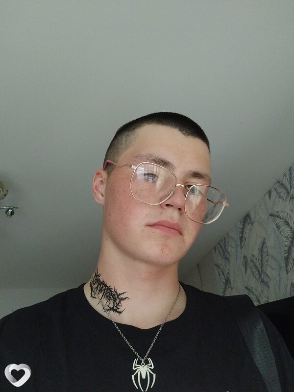 Даня, 22, Москве — анкета №1376985