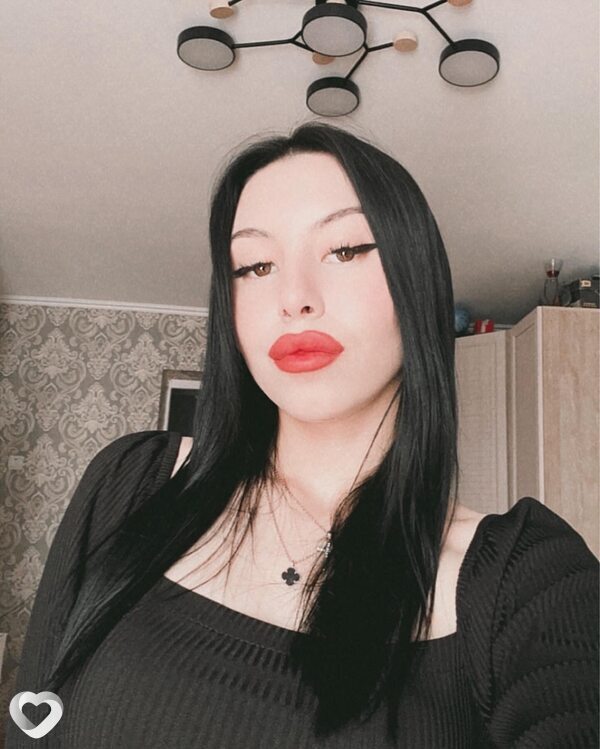 Адель, 22, Пскове — анкета №1377079