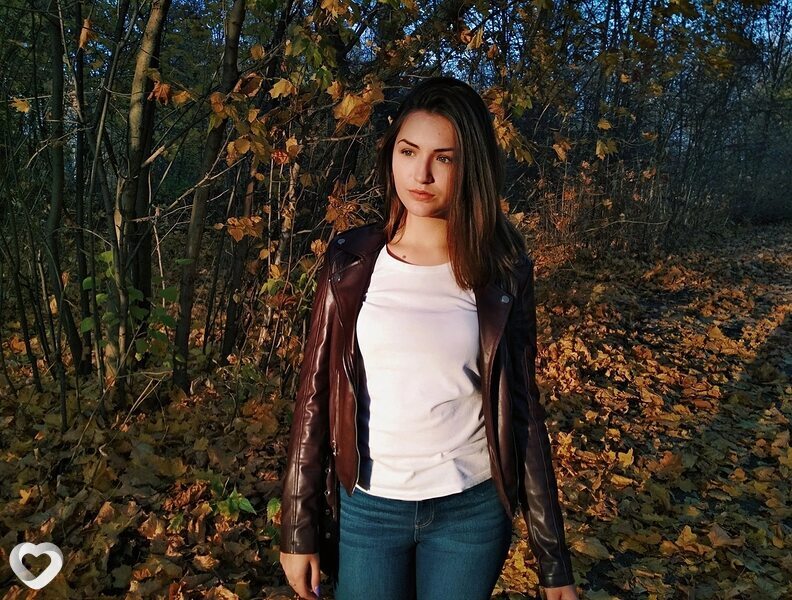 Ксюша, 23, Череповце — анкета №1377174