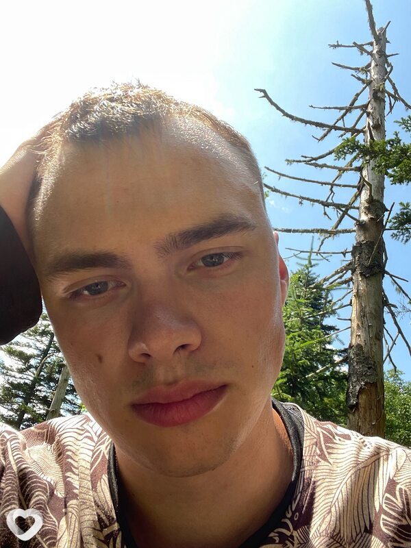 Вадим, 23, Кемерове — анкета №1377187
