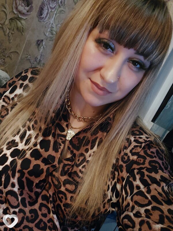 Karina, 28, Братске — анкета №1377516