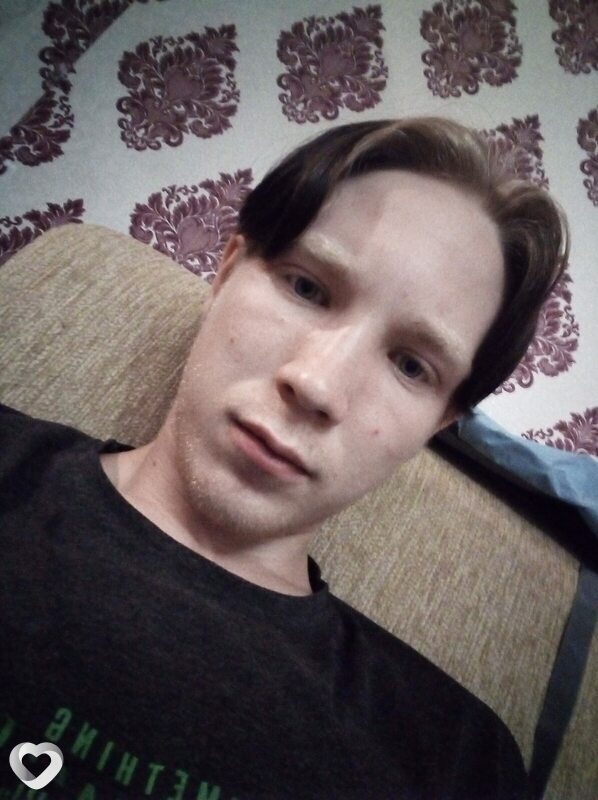 Евгений, 21, Усолье-Сибирское — анкета №1377908