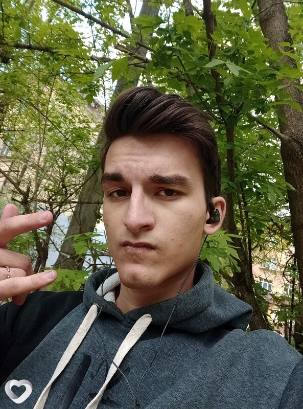 Антон, 24, Смоленске — анкета №1378104