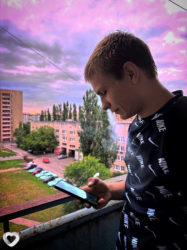 Саня, 20, Старом Осколе — анкета №1378277