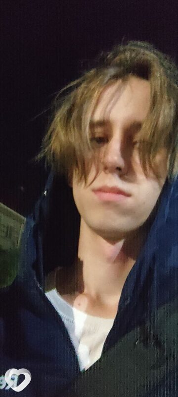 Максим, 23, Кургане — анкета №1379173