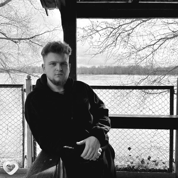 Василий, 26, Семей — анкета №1380124
