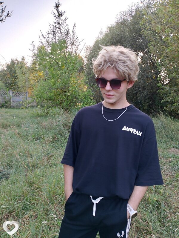 Дмитрий, 21, Курске — анкета №1380592