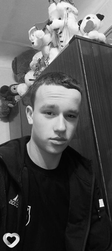 Денис, 20, Москве — анкета №1380638