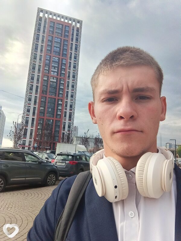 Рустам, 20, Уфе — анкета №1380907