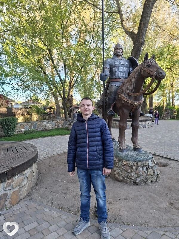 Дмитрий, 19, Ростове-на-Дону — анкета №1381353