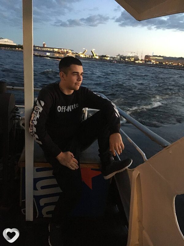 Евгений, 23, Саратове — анкета №1381365