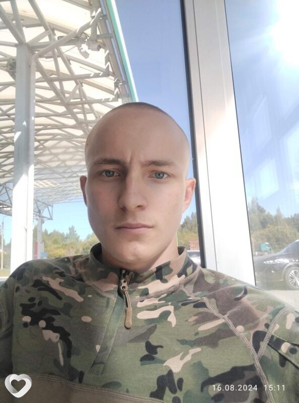 Дмитрий, 20, Москве — анкета №1382598