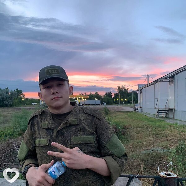 Артем, 22, Санкт-Петербурге — анкета №1383145