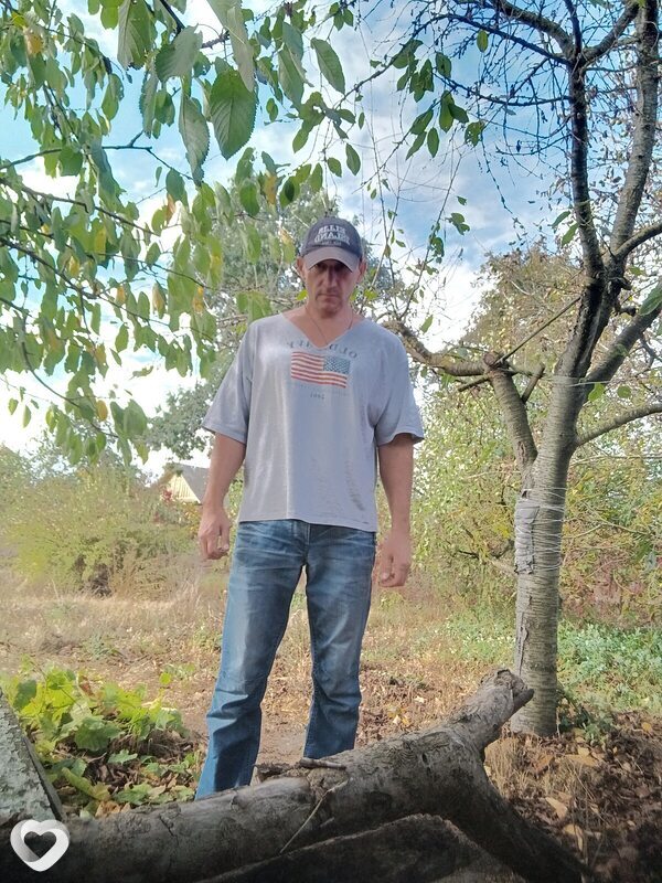 Толя, 42, Пинске — анкета №1383352