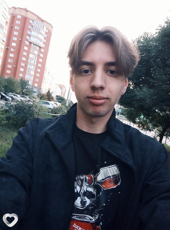 Кирилл, 23, Омске — анкета №1383786
