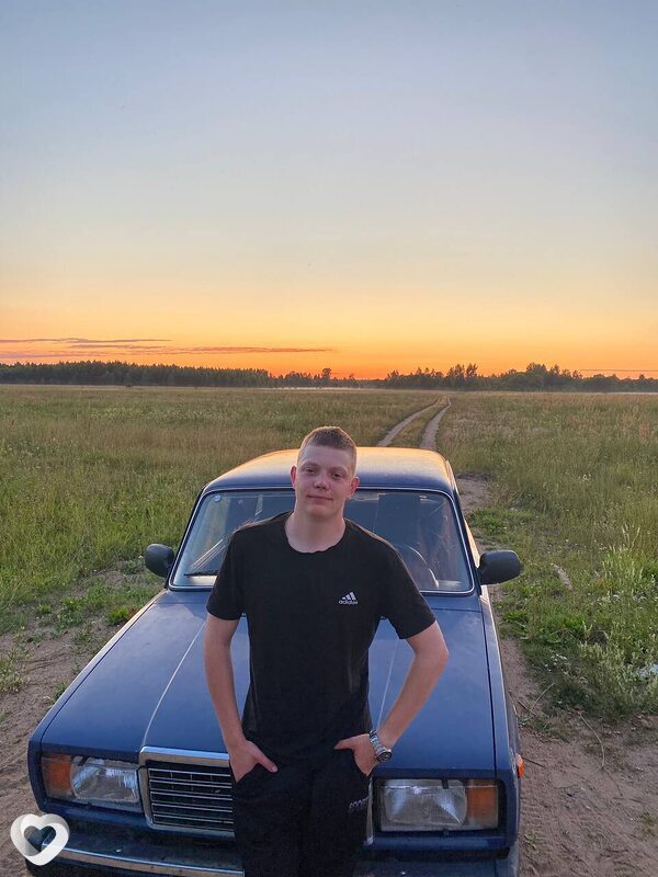 Денис, 25, Санкт-Петербурге — анкета №1384085
