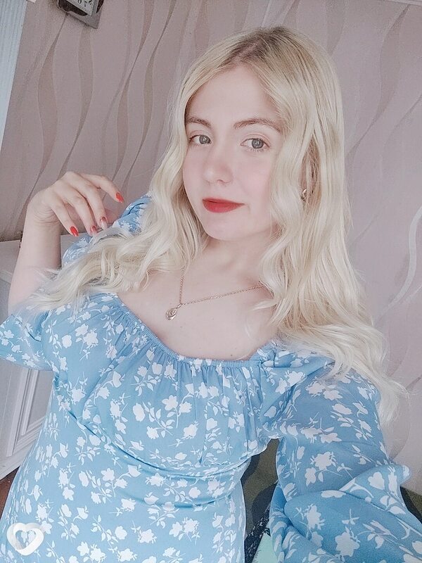 Карина, 26, Гомеле — анкета №1384497
