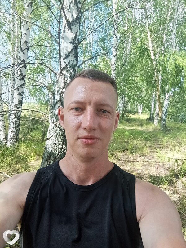 Александр, 33, Снежном — анкета №1384679