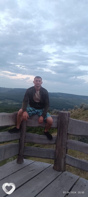 Михай, 33, Кишинёв — анкета №1384923