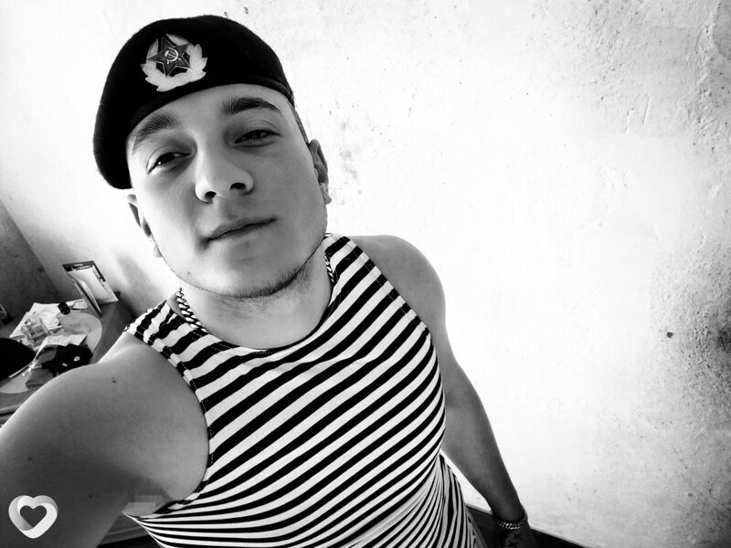 Артём, 25, Солигорске — анкета №1385123