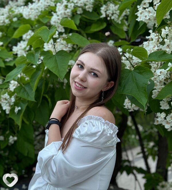 Алёна, 26, Саратове — анкета №1385229
