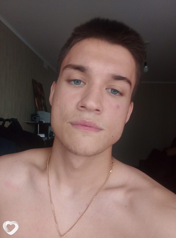 Максим, 22, Курске — анкета №1385201