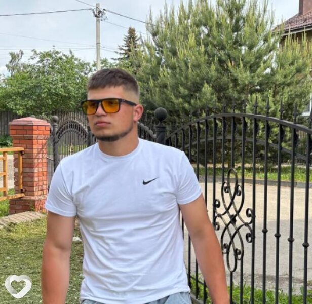 Стас, 23, Москве — анкета №1385275