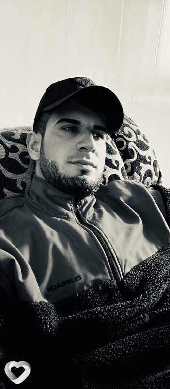 Эдик, 25, Ульяновске — анкета №1385319