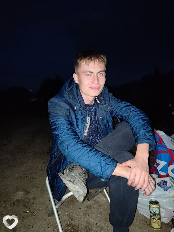 Денис, 23, Москве — анкета №1386348