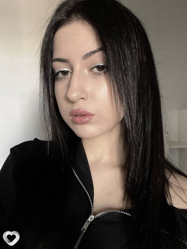 Алёна, 21, Москве — анкета №1387308