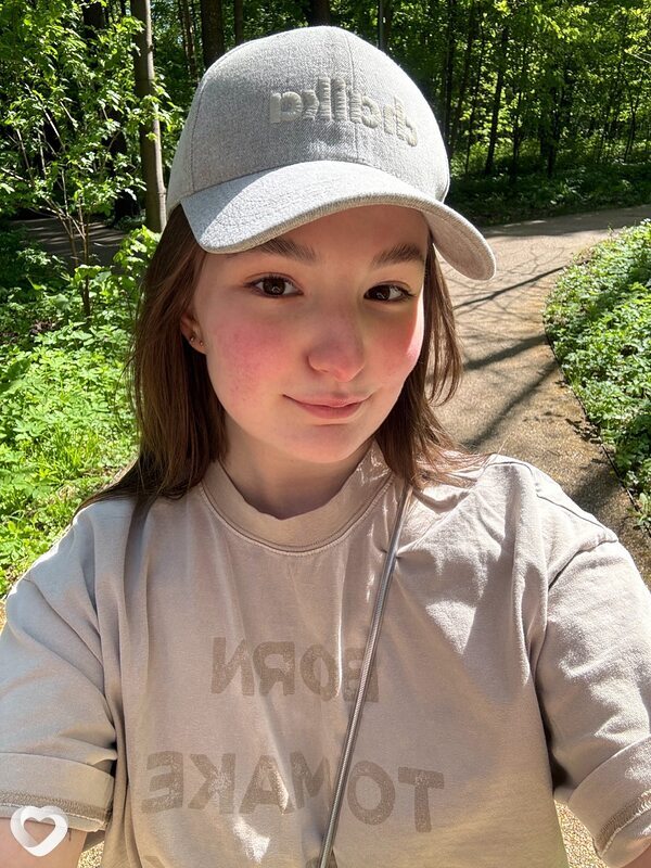 Полина, 22, Омске — анкета №1387320