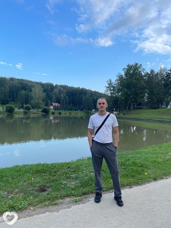 Олег, 28, Москве — анкета №1387887