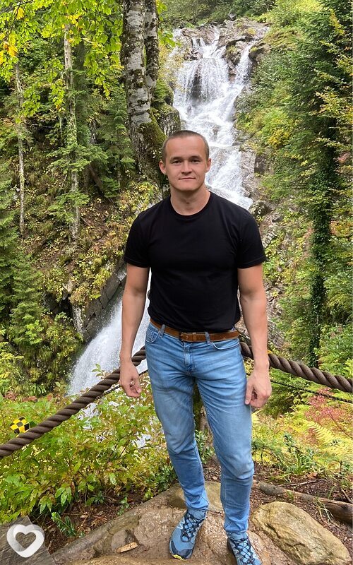 Саня, 34, Снежном — анкета №1388389