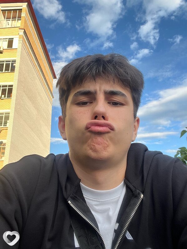 Данис, 20, Москве — анкета №1388357