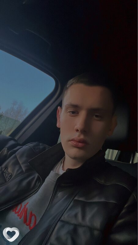 Виталий, 24, Москве — анкета №1388677