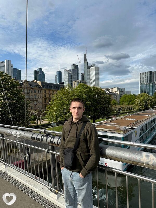 Кирилл, 21, Москве — анкета №1389022