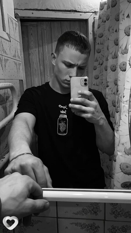 Иван, 21, Луганске — анкета №1389313