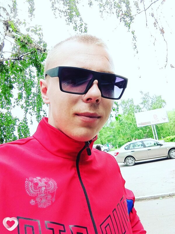 Максим, 22, Москве — анкета №1389560