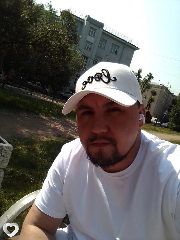 Толик, 28, Москве — анкета №1391447