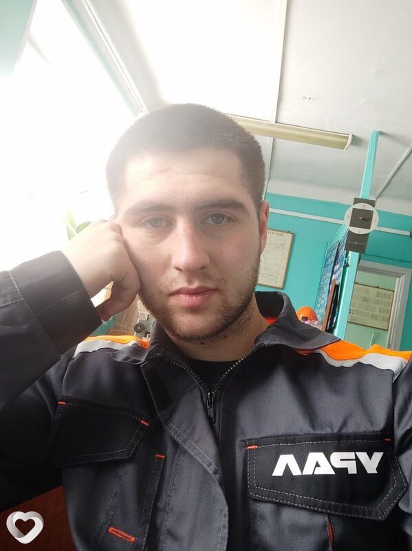 Влад, 23, Миассе — анкета №1390480