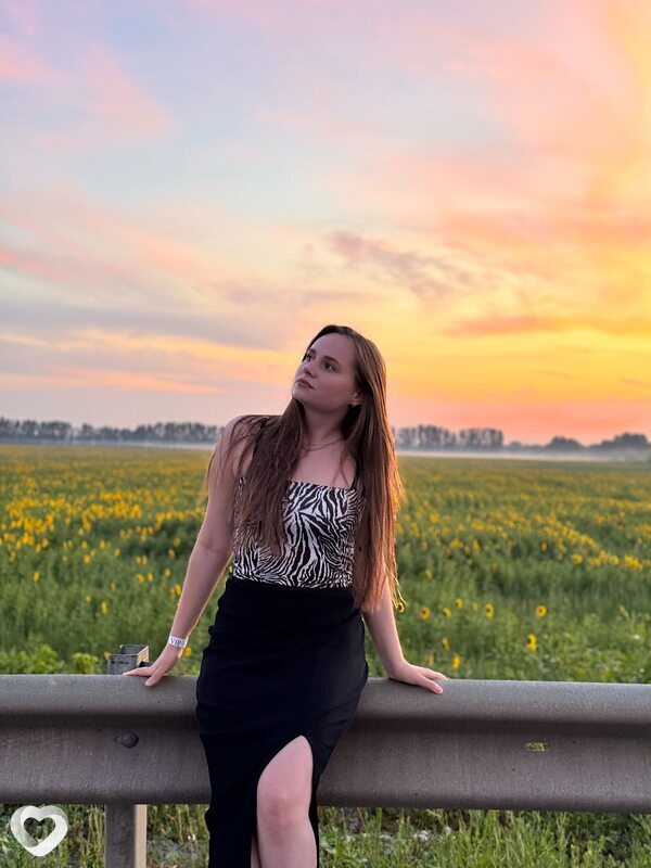 Лана, 21, Воронеже — анкета №1391352