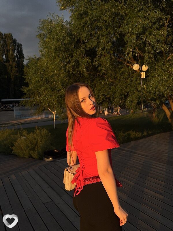 Карина, 20, Воронеже — анкета №1391357