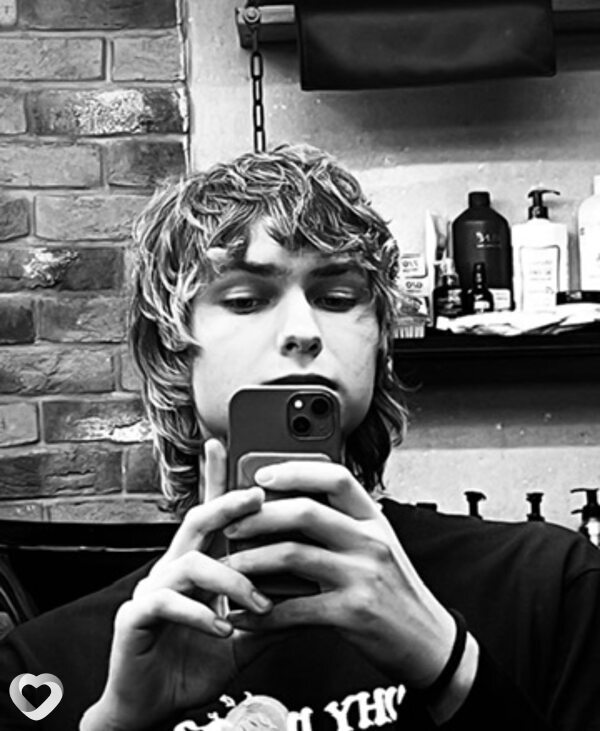 Александр, 20, Москве — анкета №1392865