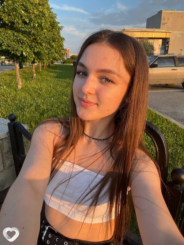 Алена, 26, Орёл — анкета №1392159