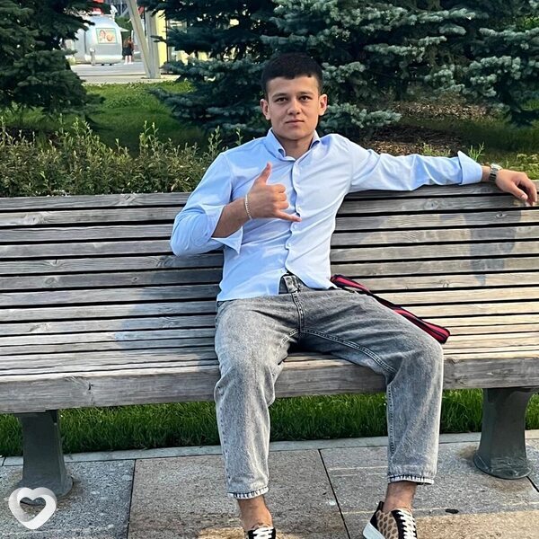 Амир, 23, Москве — анкета №1392923