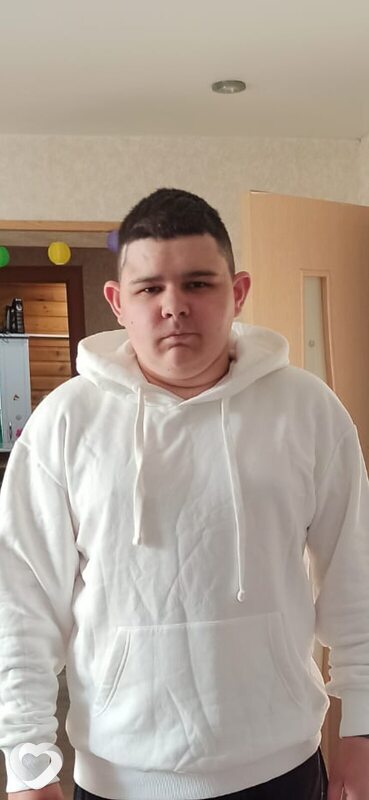 Расул, 23, Кирове — анкета №1393347
