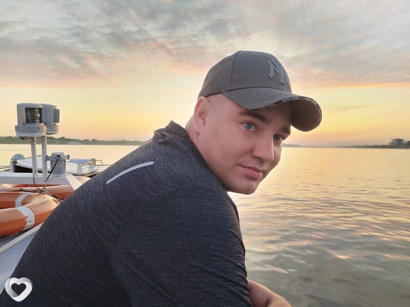 Толя, 27, Томске — анкета №1393393